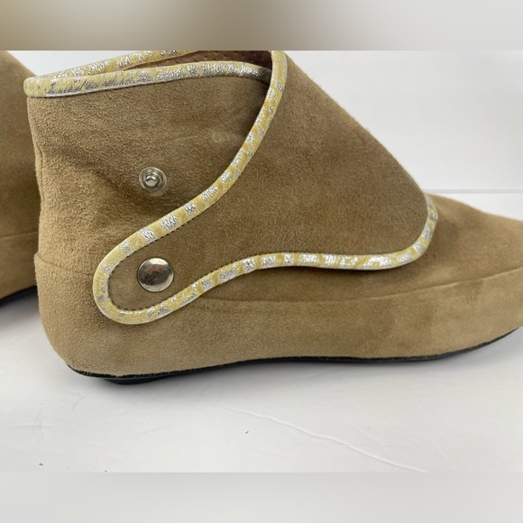 Maloles Tan Suede Ankle Booties With Snap Button Size 39.5 (US 9.5) - Picture 8 of 12